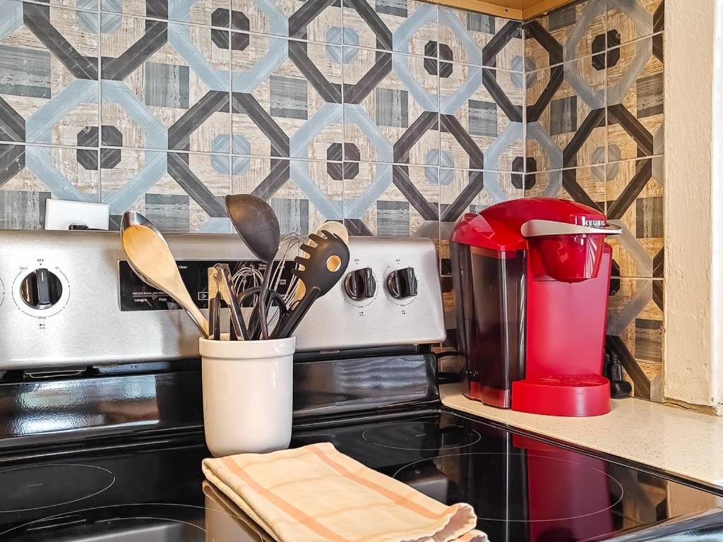 Heart Of Westport 1Br Villa Kansas City Ngoại thất bức ảnh